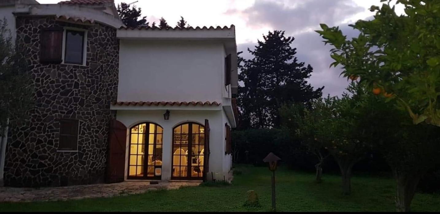 Il Giardino Di Frafa Apartment กวาร์ตู ซานเตเลนา ภายนอก รูปภาพ